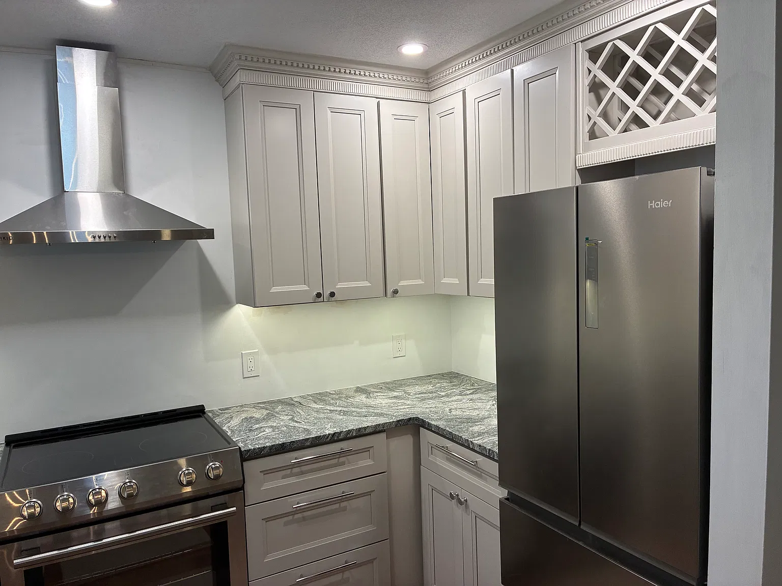 2 bed, 1300 sqft, $3,000 — Photo 3