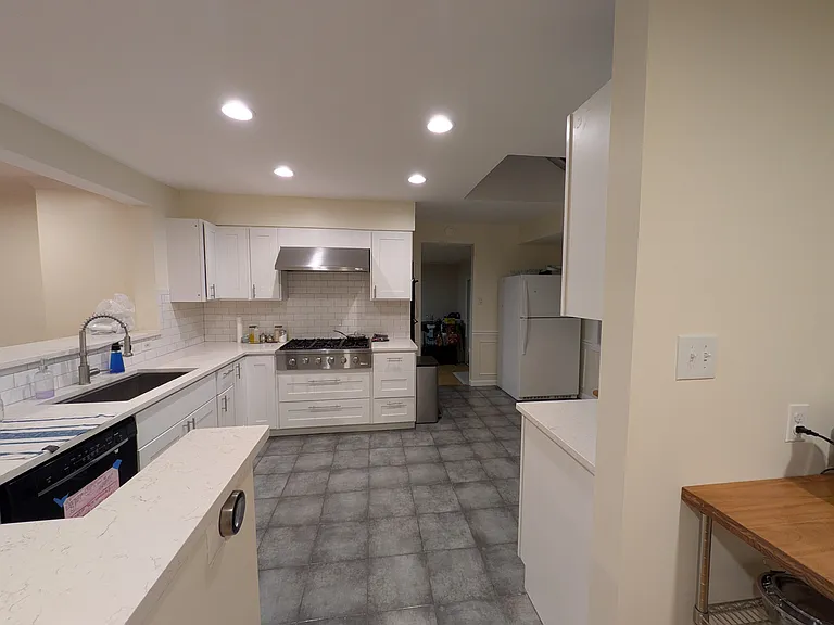 8502 Cherry Valley Ln — Photo 5