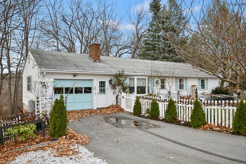 282 Lincoln St, Leominster, MA 01453 Zillow