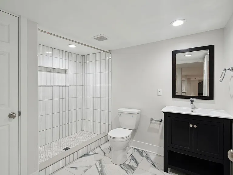 4815 Baltimore Ave — Photo 24