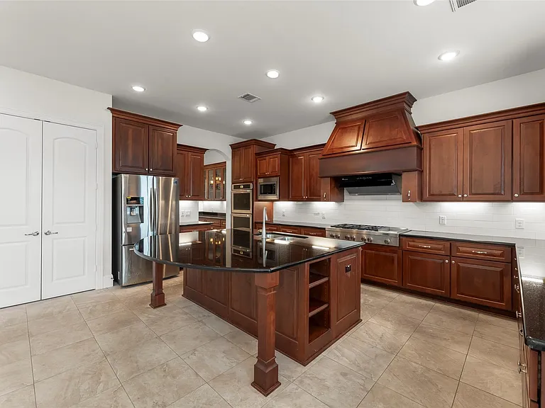 4943 Wigton Dr — Photo 14