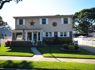 16 Braddock Dr, Somers Point, NJ 08244