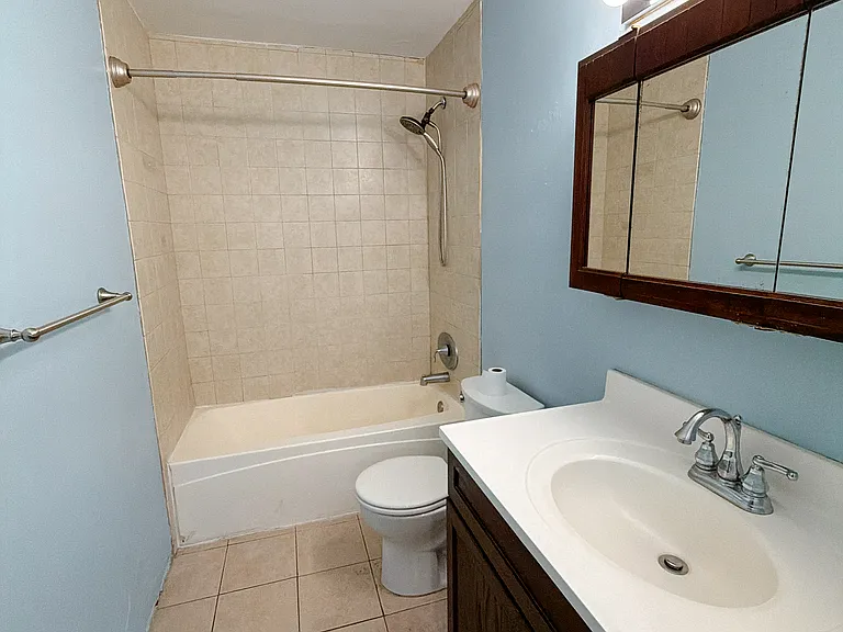 2801 W Glenrosa Ave — Photo 9