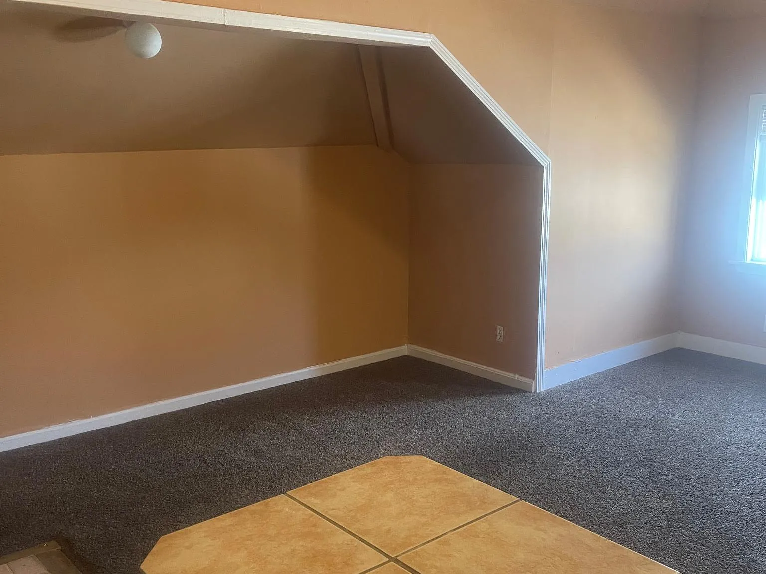Studio, 1700 sqft, $1,850 — Photo 3