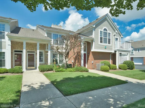 4231 Berkshire Dr, Sterling Heights, MI 48314