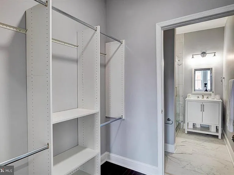 514 S Lehigh St — Photo 26