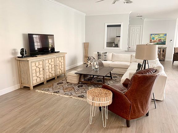 5th image of 125 Date Palm Dr