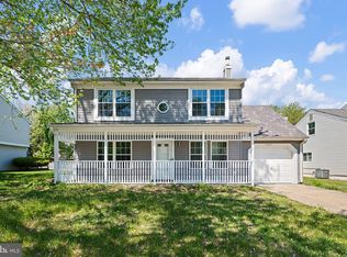 1207 S Farmview Dr, Dover, DE 19904