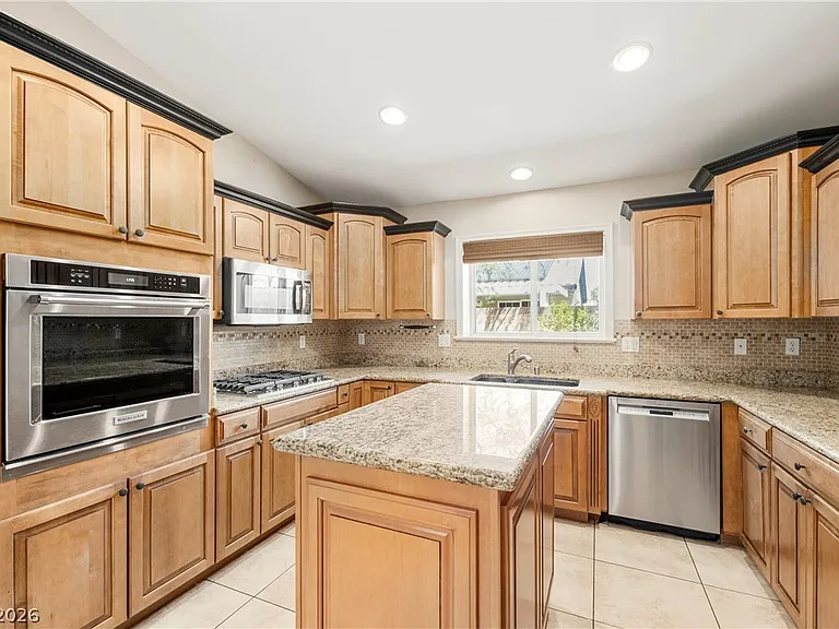 6288 Fisher Ave — Photo 10