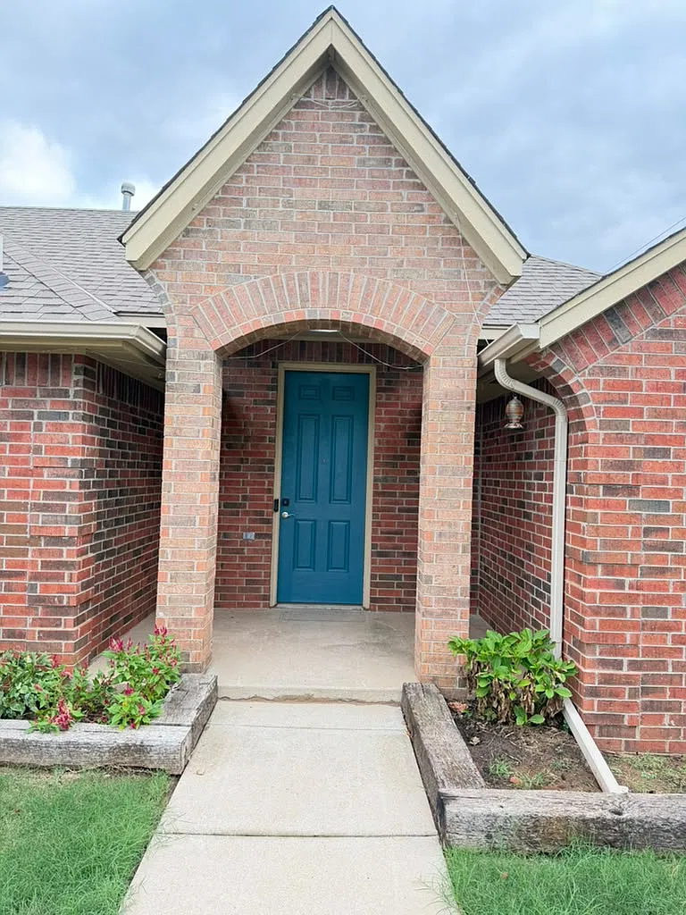 4 bed, 1634 sqft, $1,995 — Photo 2