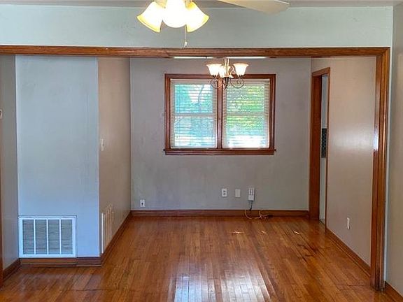 4th image of 1722 Andover Ct