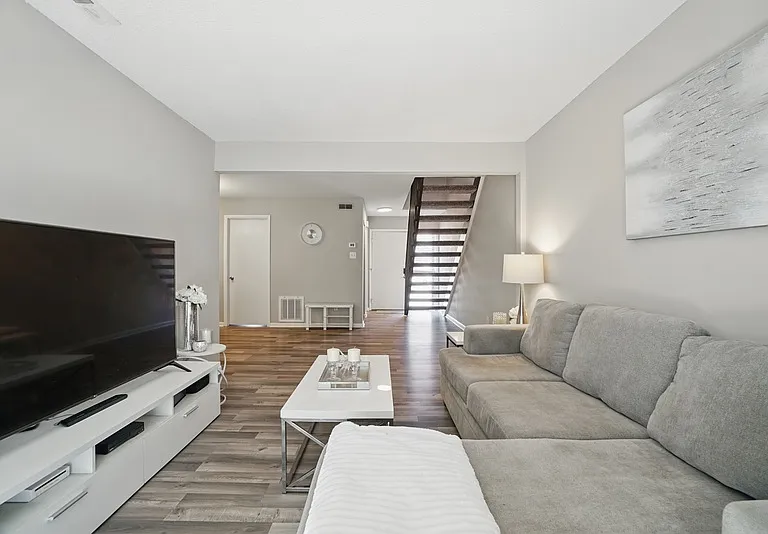 5009 Ashforth Ct — Photo 6