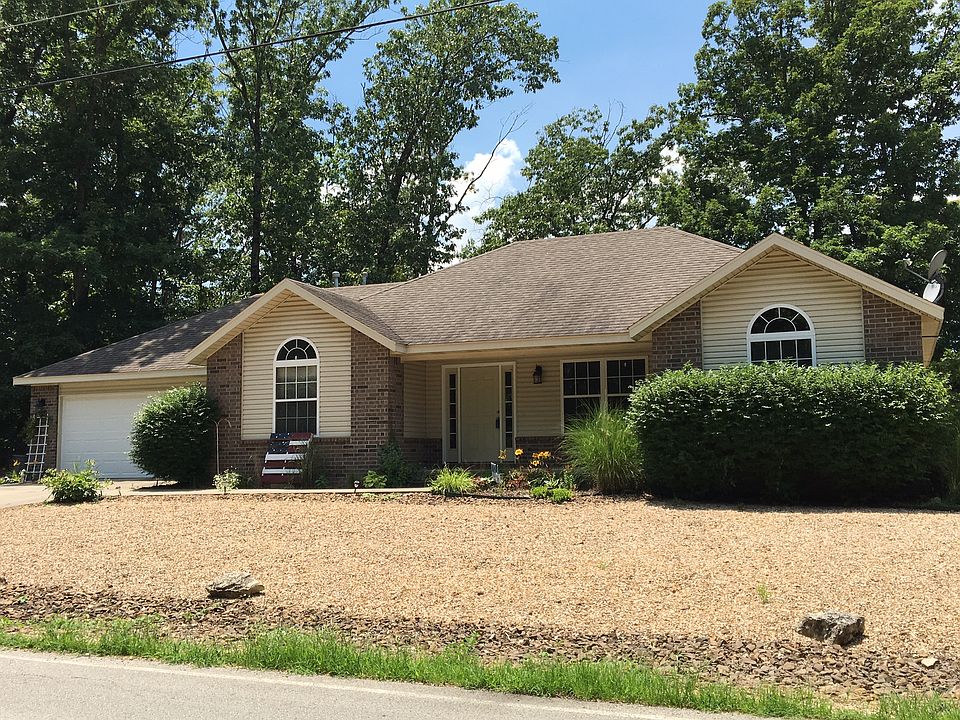1st image of 23 Granshire Dr