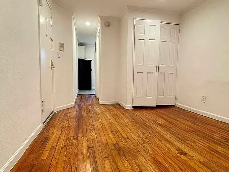 184 Avenue A #1A — Photo 2
