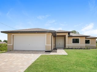 1116 Bainbridge St E, Lehigh Acres, FL 33974