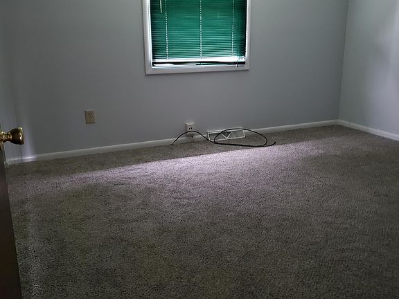 4th image of 2008-2010 Jewett Dr