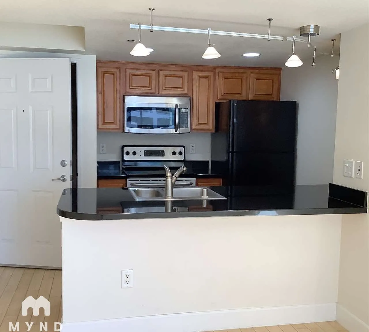 1 bed, 1.0 bath, 544 sqft, $1,495 — Photo 3