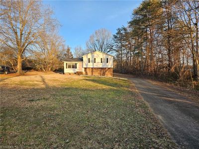 145 Maple Ridge Dr, King, NC, 27021
