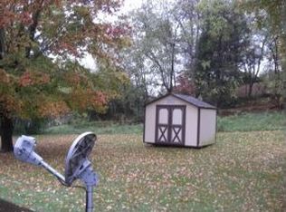 1914 Brook Hollow Rd, Johnson City, TN 37604