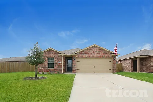 22719 Klingamans Way Photo 1