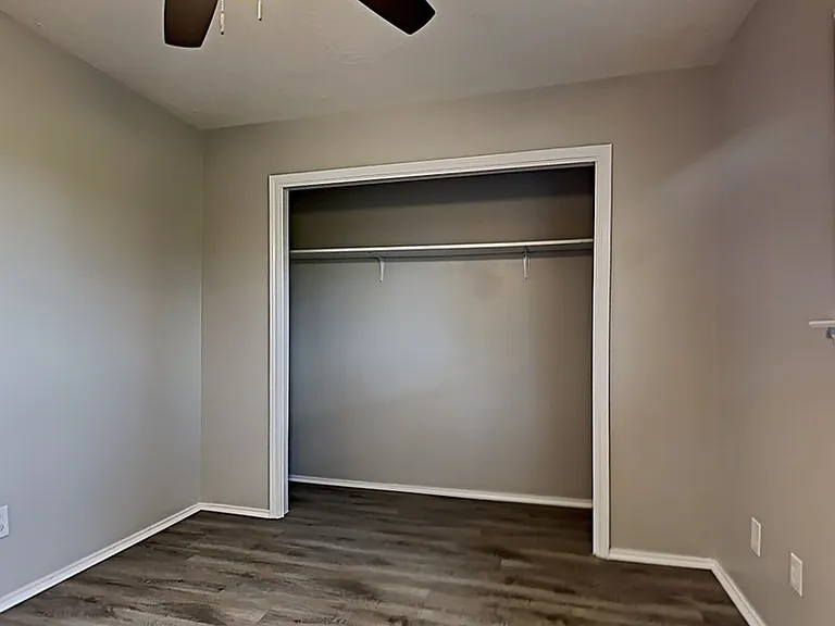 3310 Hampton Dr — Photo 12