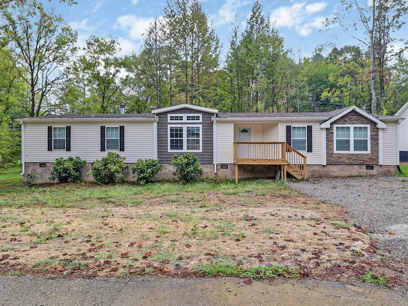 681 Hen Valley Rd, Oliver Springs, TN 37840
