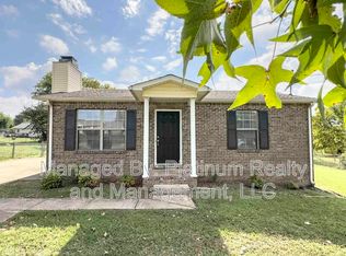 308 Atlantic Ave, Oak Grove, KY 42262