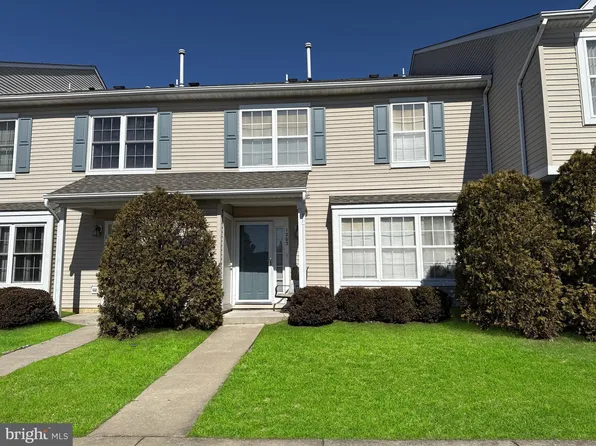 1203 Stokes Rd, Mount Laurel, NJ 08054