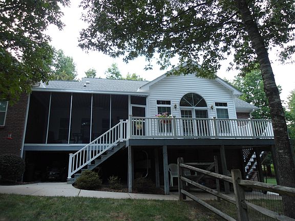 Back w/ Screened Porch