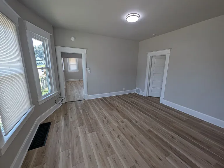 2614 Sacramento St — Photo 6