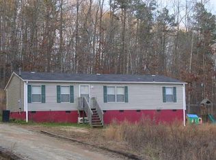 565 Suttles Rd, Martin, GA 30557