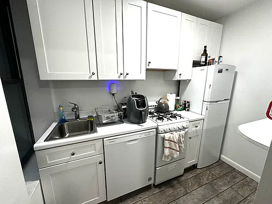 Rented by Building Equity Real Estate LLC | media 5