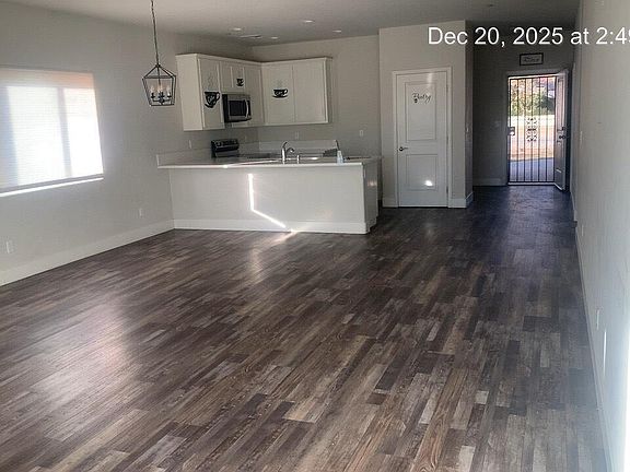 3rd image of 9200 Evelyn Ave