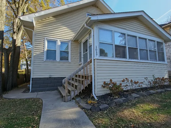 1037 22nd St, Rock Island, IL 61201