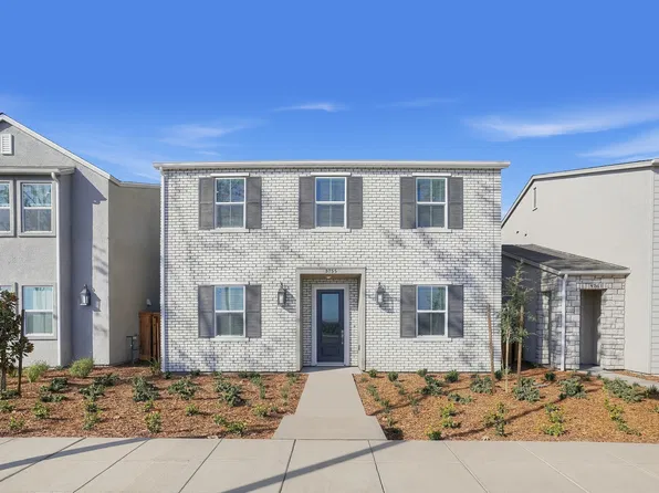 3755 Wooden Way, Madera, CA 93636