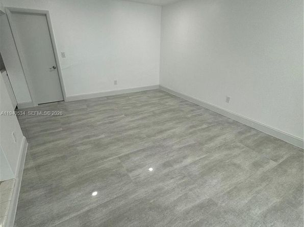 19340 Bel Aire Dr #1