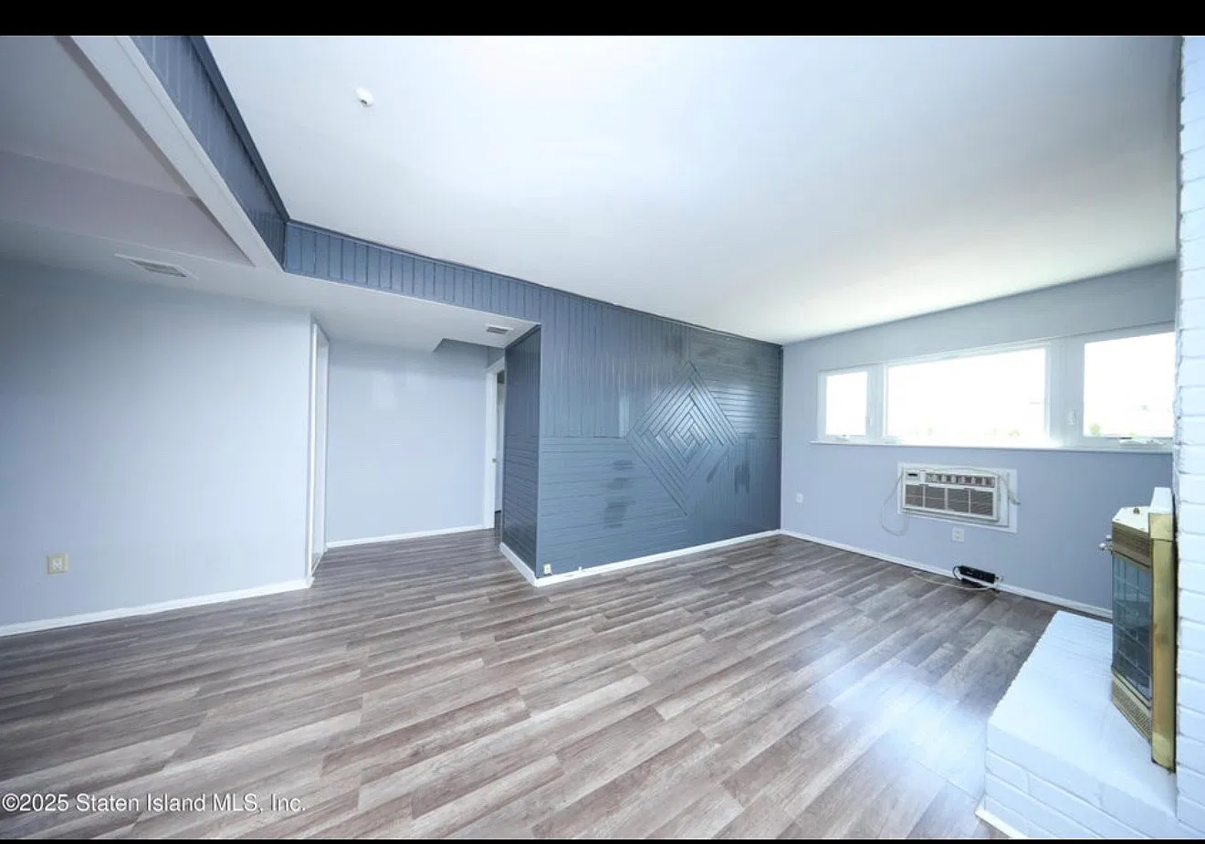 2 bed, 1028 sqft, $2,300 — Photo 4