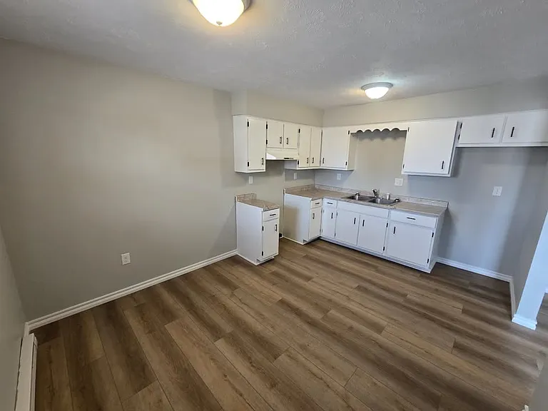 6853 Fork Ridge Rd — Photo 5