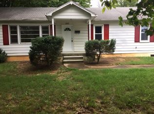 1003 Dean St, Johnson City, TN 37601