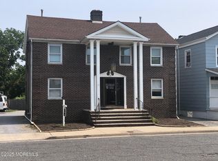15 White St, Eatontown, NJ 07724