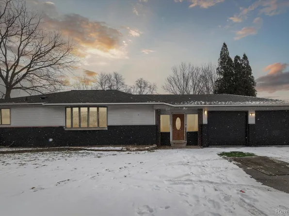 4258 N Genesee Rd, Flint, MI 48506