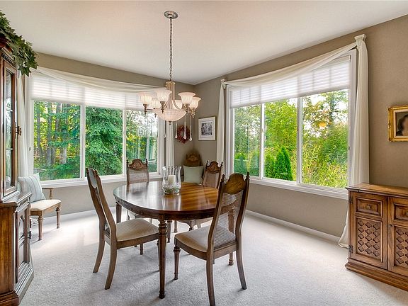 4th image of 15165 SE 54th Pl