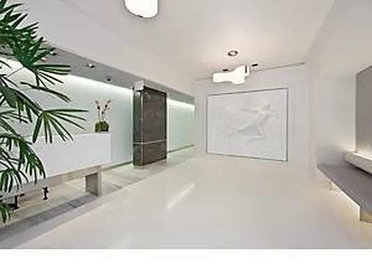 Rented by MEIER | media 20