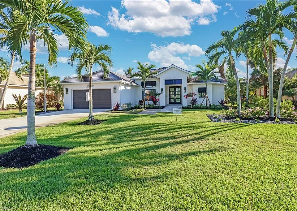 28070 Winthrop Cir