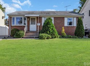 116 Brown Ave, Iselin, NJ 08830