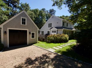 23 Hidden Cove Rd, Oak Bluffs, MA 02557