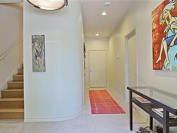 2nd image of 4310 Buena Vista St