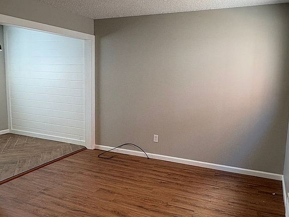 2nd image of 2861 Ohio Ave #B