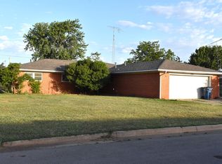 104 N Phillips St, Okeene, OK 73763