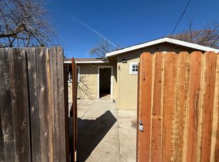 18 N 5th St, Patterson, CA 95363